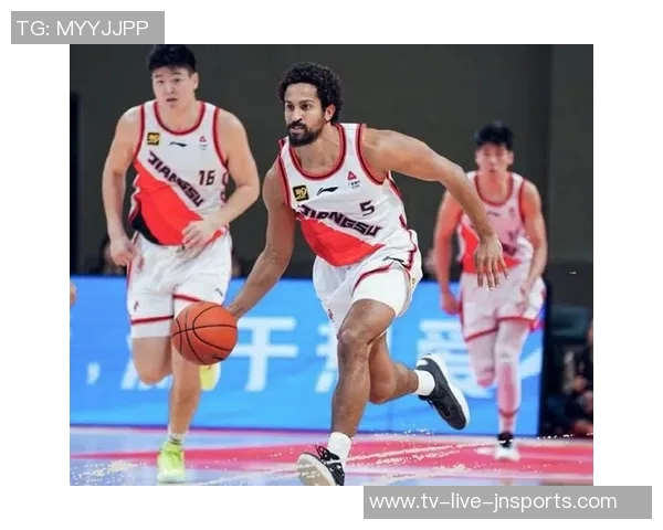 刘泽希表现出色14投6中斩获16分8篮板4助攻三分球命中率高达60